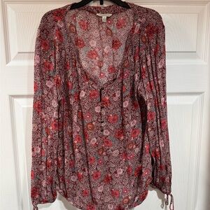Lucky Brand red Boho floral lightweight peasant blouse Large w/tie cuffs